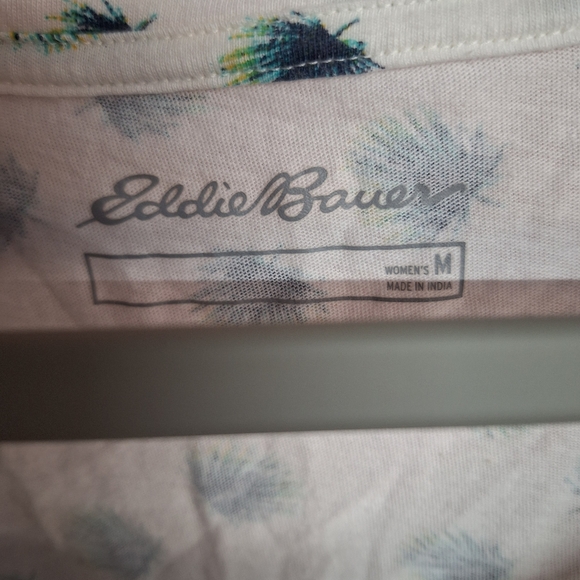 Eddie Bauer tank top size medium white blue and green - Picture 3 of 3